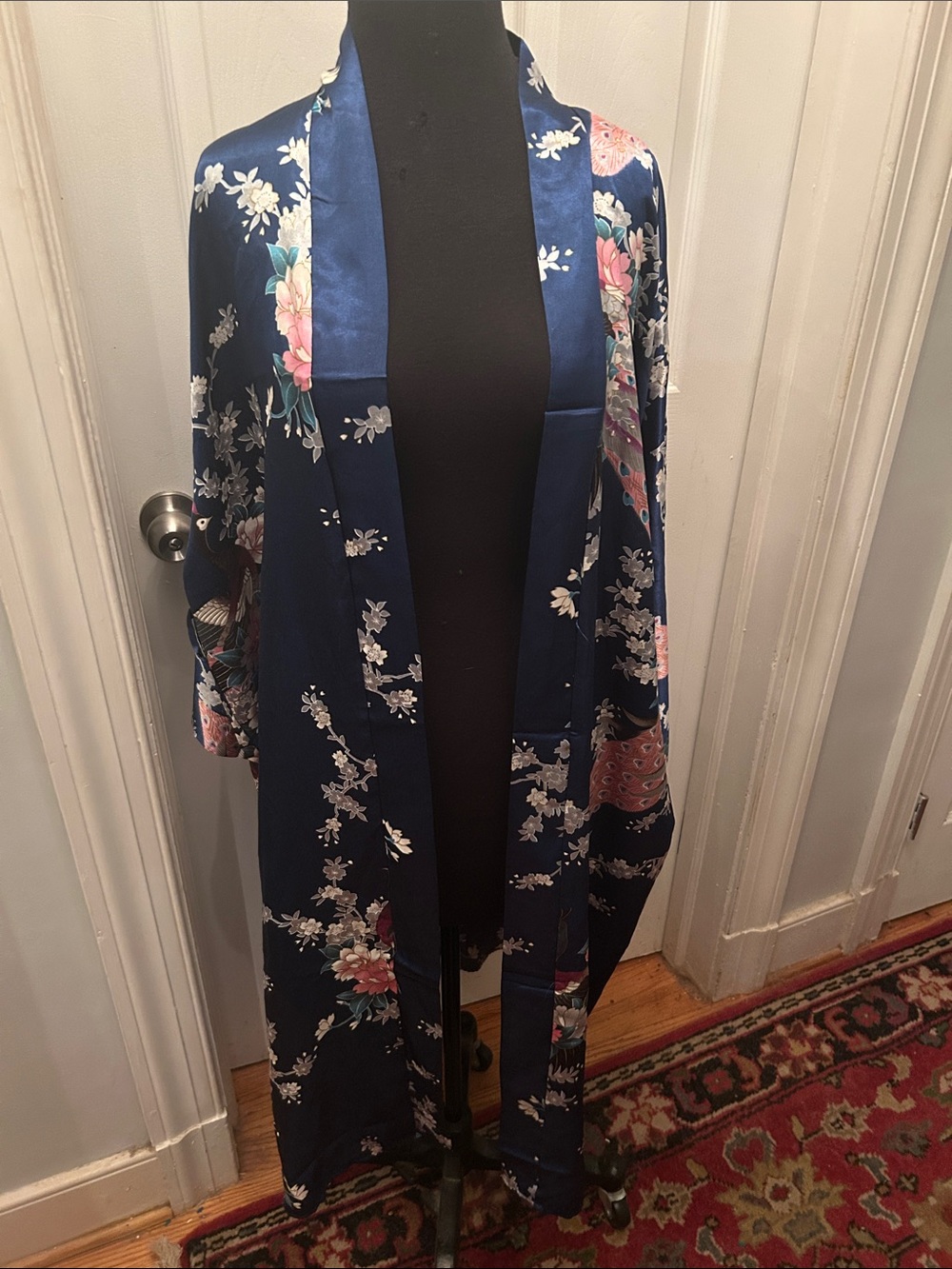 Asian Navy Floral silk Women's  kimono Lounge Wrap